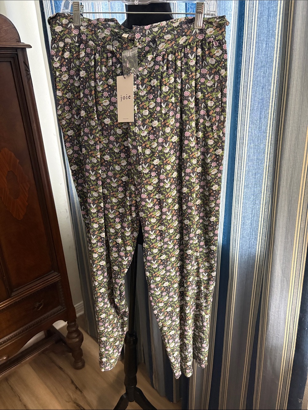 Joie Olive Floral Wide-Leg Trousers with Pink Accents